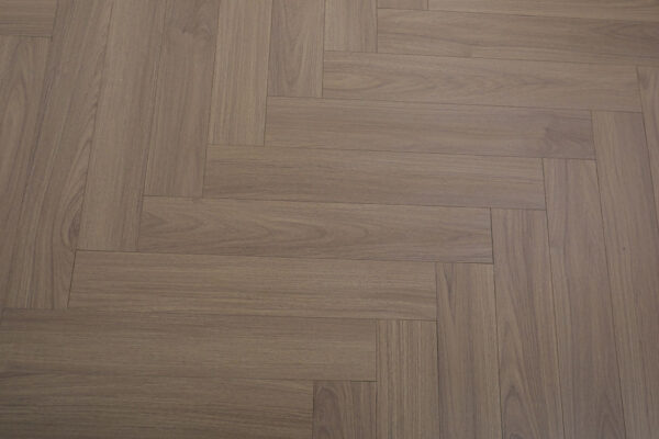 2026_08_30_11_57_05_IMG_2931 Engineered Wood Herringbone Flooring, Multi‑layer Hardwood Parquet, Custom Size & Small‑batch Orders for Villa, Hotel & Residential Project